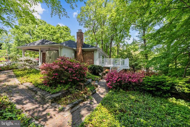 4205 BREEZEWOOD LN, Annandale, VA 22003
