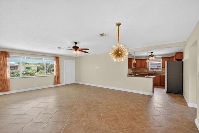 146 Wellesley Drive, Lake Worth Beach, FL 33460