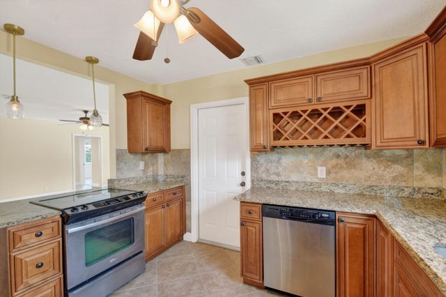 146 Wellesley Drive, Lake Worth Beach, FL 33460