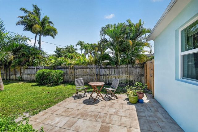 146 Wellesley Drive, Lake Worth Beach, FL 33460