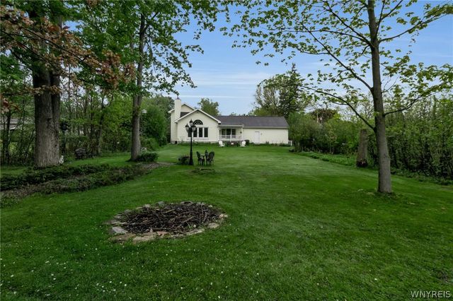 5409 Maelou Drive, Hamburg, NY 14075