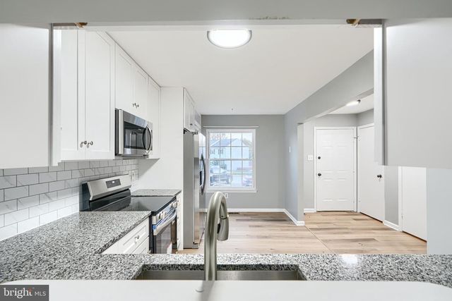 28 SANDSTONE CT, Nottingham, MD 21236