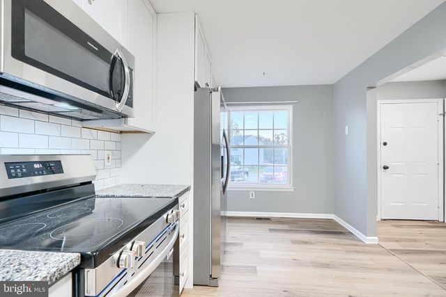 28 SANDSTONE CT, Nottingham, MD 21236