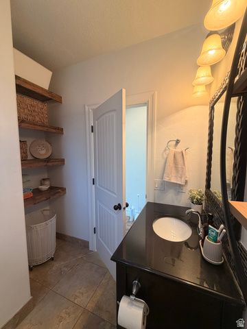 992 W 350 N, Roosevelt, UT 84066