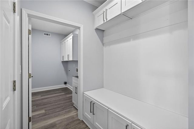 1226 Bloomsbury Lane, Gainesville, GA 30501