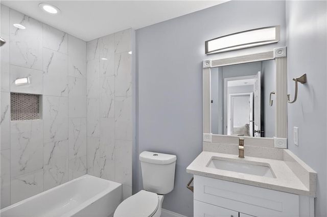 1226 Bloomsbury Lane, Gainesville, GA 30501