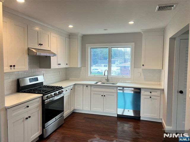 17 Martha Avenue 2, Elmwood Park, NJ 07407