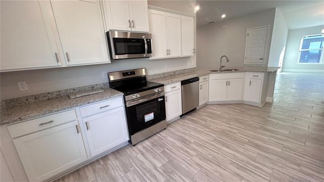 13092 KENT BRADLEY STREET, Dade City, FL 33525