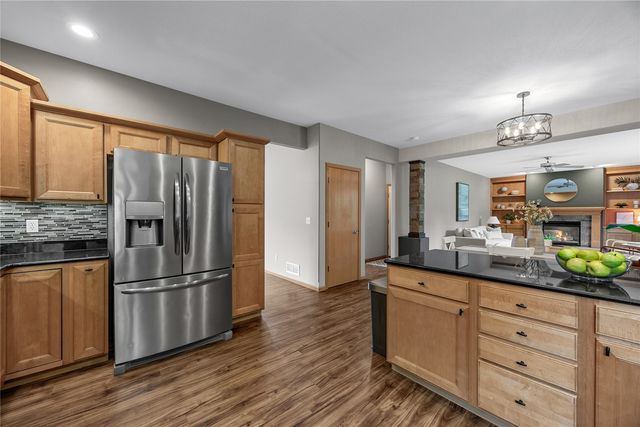 2812 Broken Woods Drive, Coralville, IA 52241