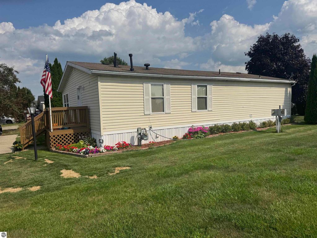 5490 Crossway Lane, Mt Pleasant, MI 48858