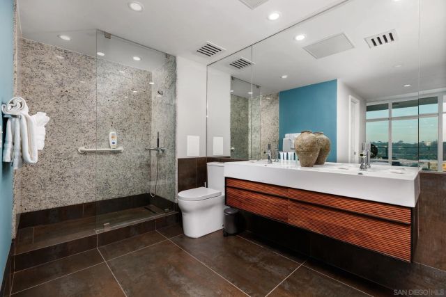 1080 Park Blvd 1702, San Diego, CA 92101