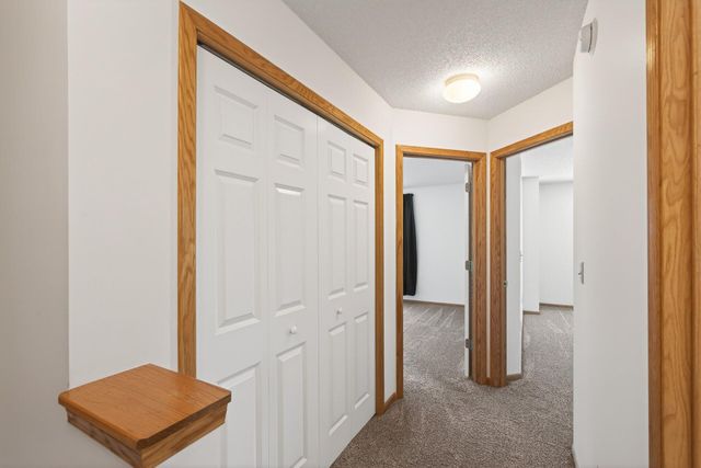 1887 Wildflower Court, Shoreview, MN 55126