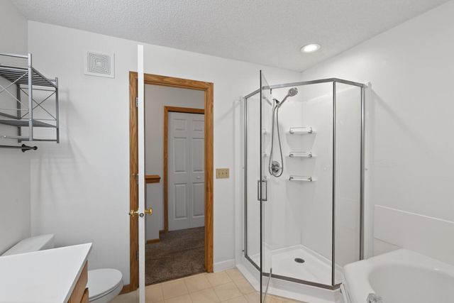 1887 Wildflower Court, Shoreview, MN 55126