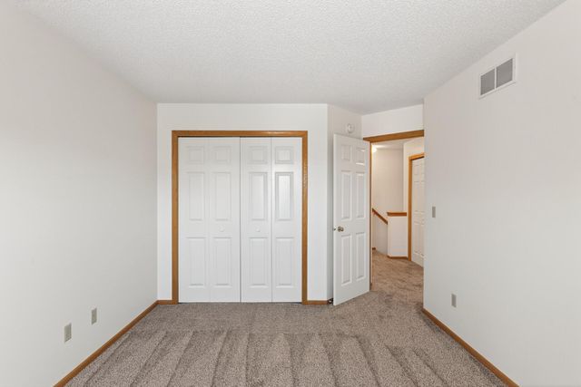 1887 Wildflower Court, Shoreview, MN 55126