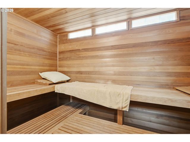 3820 Se EL CAMINO Dr, Gresham, OR 97080