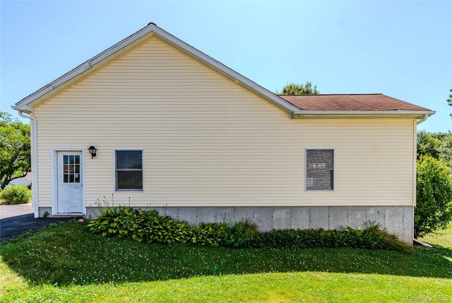 31 Josephs Drive, Saugerties, NY 12477