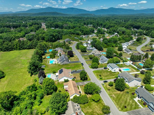 31 Josephs Drive, Saugerties, NY 12477