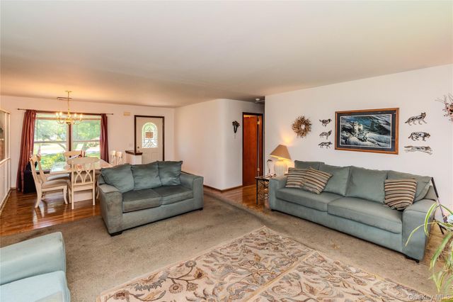 31 Josephs Drive, Saugerties, NY 12477