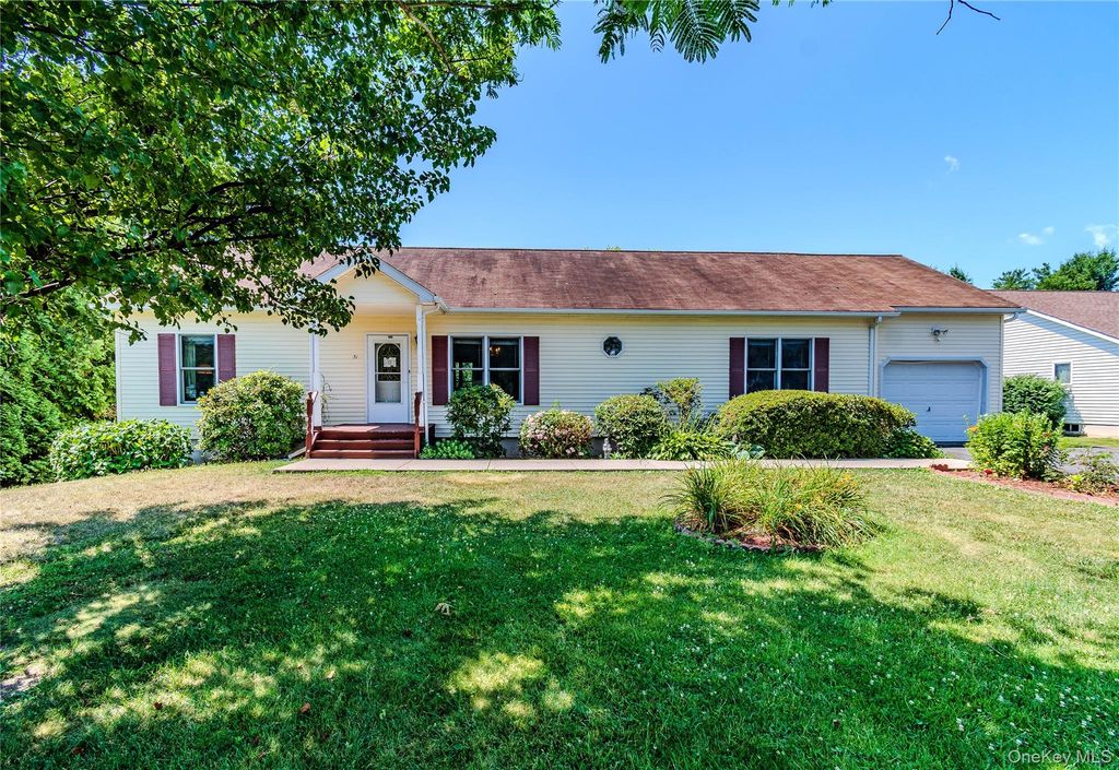 31 Josephs Drive, Saugerties, NY 12477