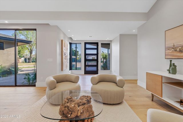 4610 E FLOWER Street, Phoenix, AZ 85018