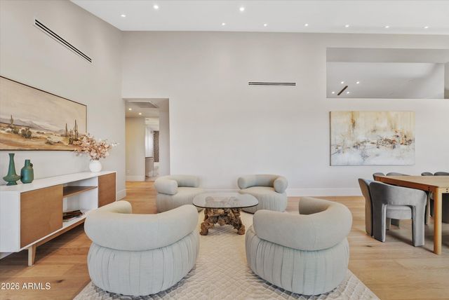 4610 E FLOWER Street, Phoenix, AZ 85018