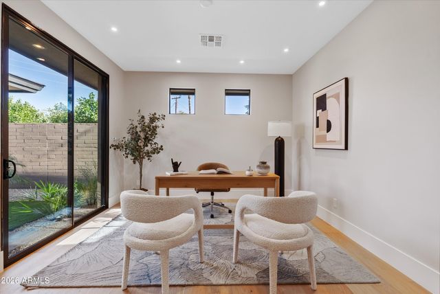 4610 E FLOWER Street, Phoenix, AZ 85018