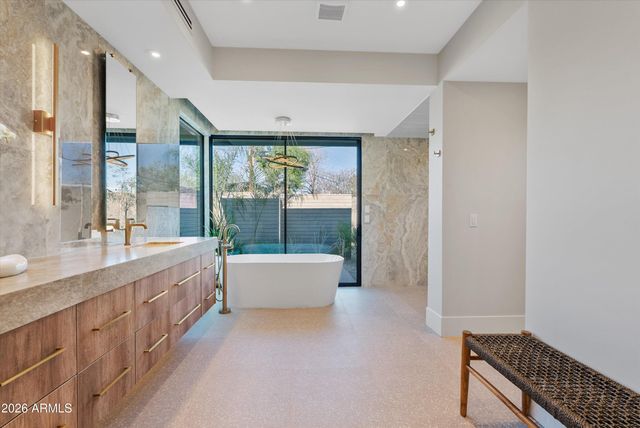 4610 E FLOWER Street, Phoenix, AZ 85018