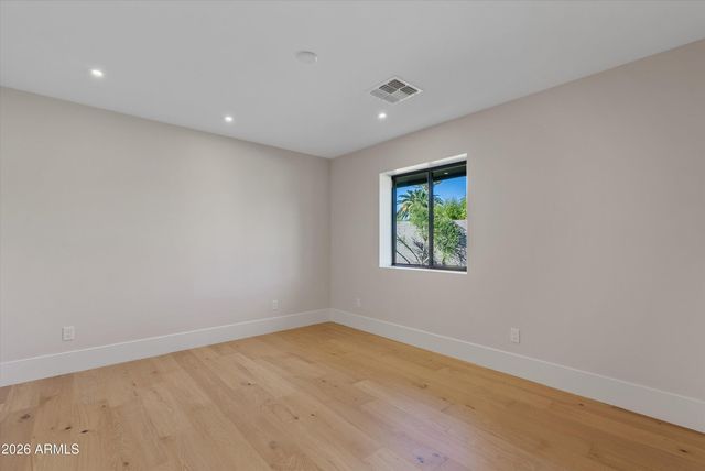 4610 E FLOWER Street, Phoenix, AZ 85018