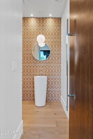 4610 E FLOWER Street, Phoenix, AZ 85018