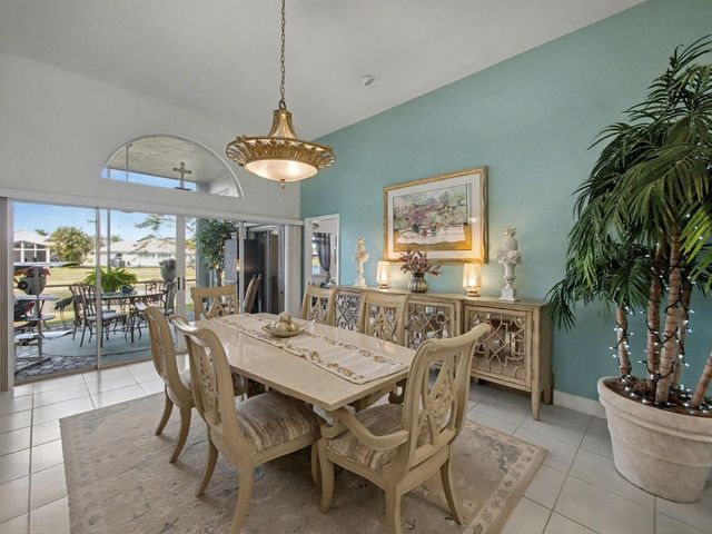 7727 Great Glen Circle, Delray Beach, FL 33446