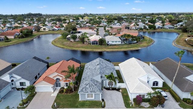 7727 Great Glen Circle, Delray Beach, FL 33446