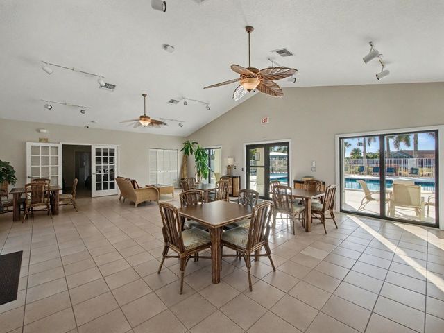 7727 Great Glen Circle, Delray Beach, FL 33446