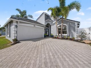 7727 Great Glen Circle, Delray Beach, FL 33446