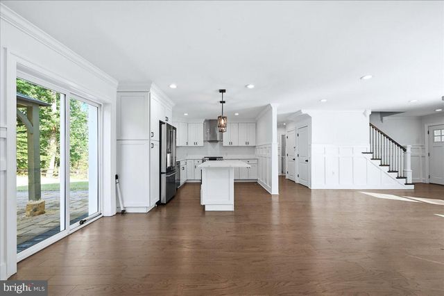 17 LIZBETH LN, Berwyn, PA 19312
