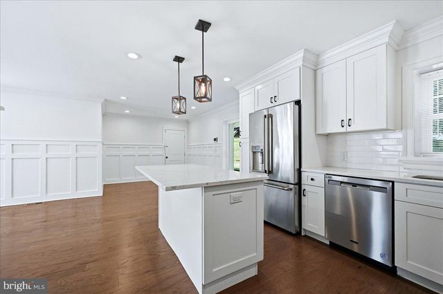 17 LIZBETH LN, Berwyn, PA 19312