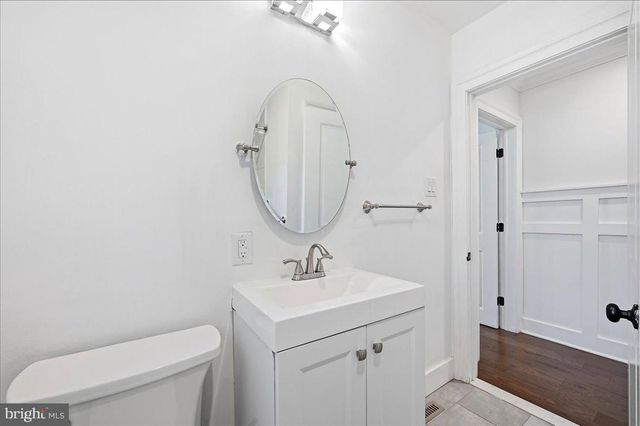 17 LIZBETH LN, Berwyn, PA 19312