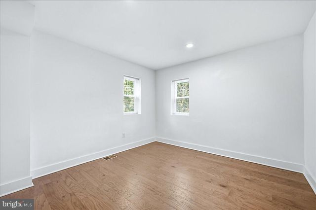 17 LIZBETH LN, Berwyn, PA 19312