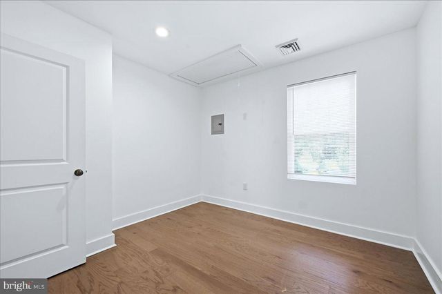 17 LIZBETH LN, Berwyn, PA 19312