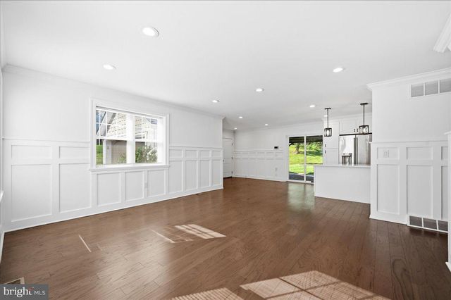 17 LIZBETH LN, Berwyn, PA 19312