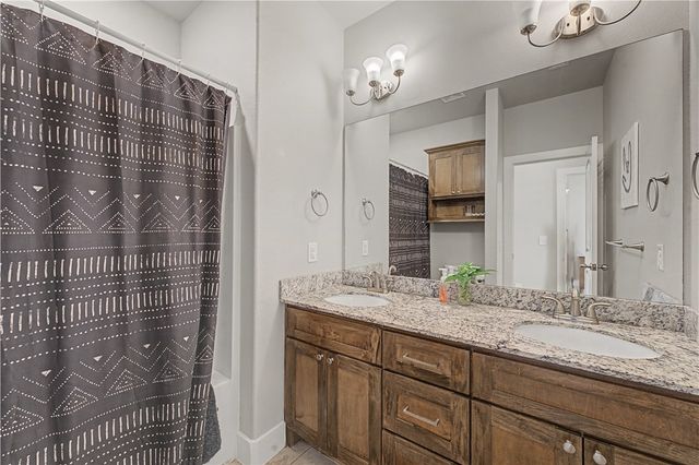 908 Fallon Street, Siloam Springs, AR 72761