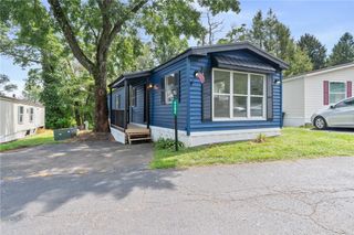 4204 Holiday Hills Ln, Murrysville, PA 15668