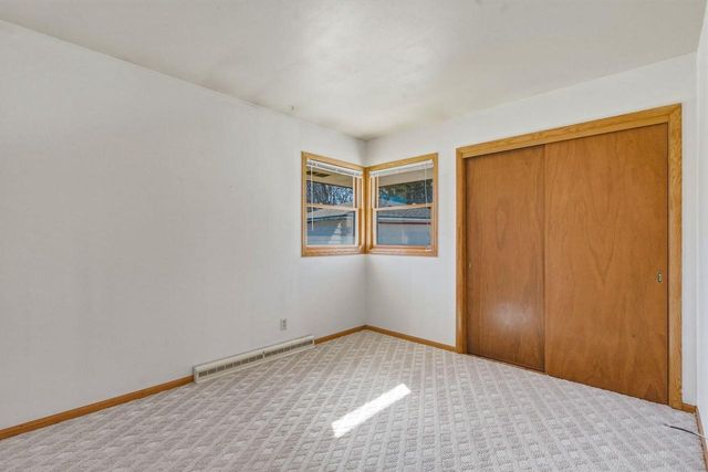 N86W18105 Summit DRIVE, Menomonee Falls, WI 53051