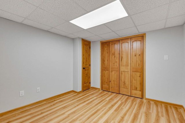 N86W18105 Summit DRIVE, Menomonee Falls, WI 53051