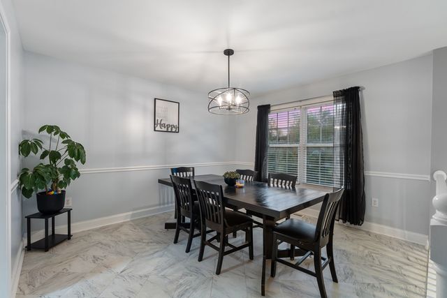 105 Woodberry Drive Se, Calhoun, GA 30701