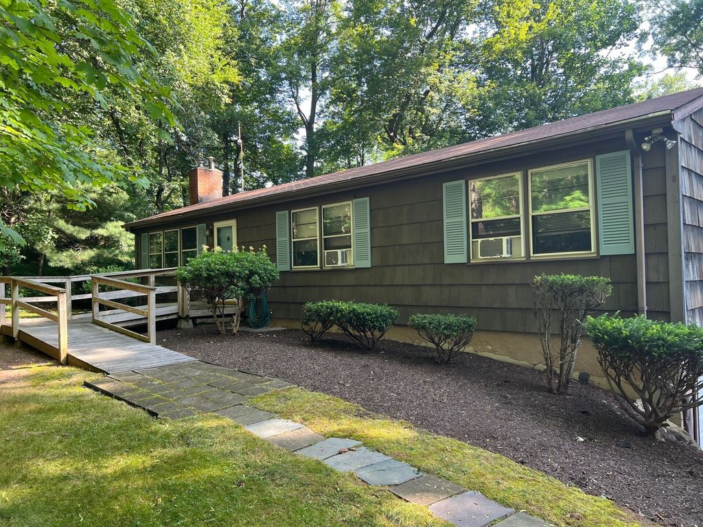 151 Fans Rock Road, Hamden, CT 06518