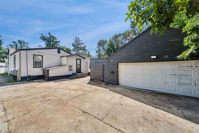 1278 E 34th Street, Des Moines, IA 50317
