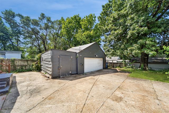 1278 E 34th Street, Des Moines, IA 50317
