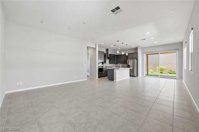 8633 Stokestone Street, Las Vegas, NV 89166