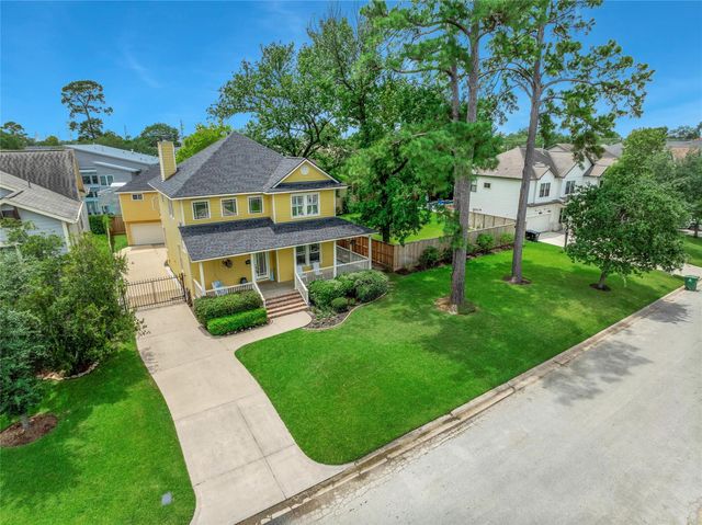 1343 Woodcrest Drive, Houston, TX 77018