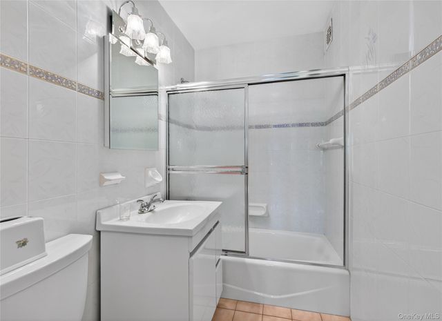 177 E Hartsdale 3W, Hartsdale, NY 10530